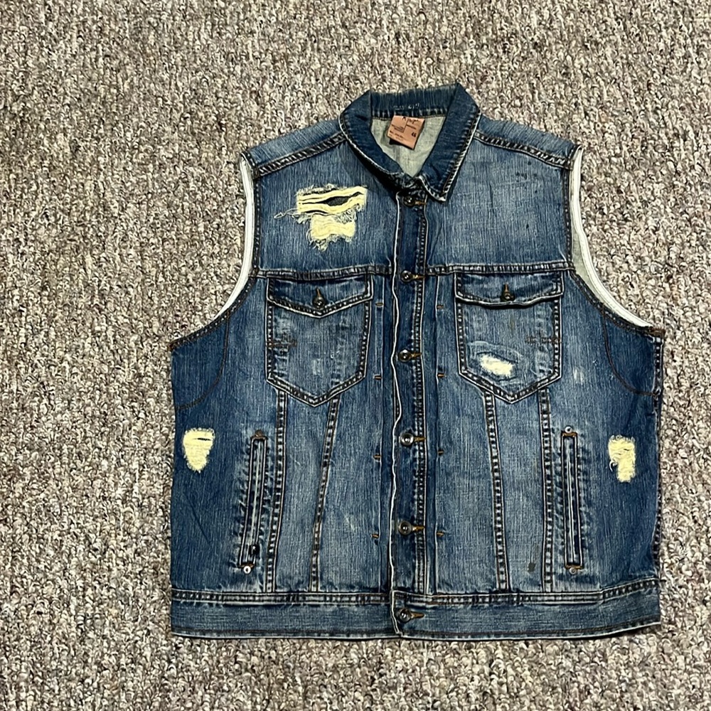 R+